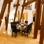 Kozi Loft Old Town *