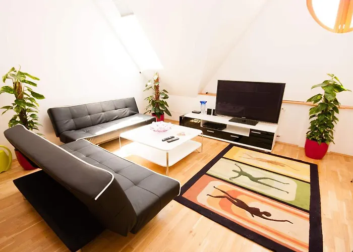 Kozi Loft Old Town Appartement *
